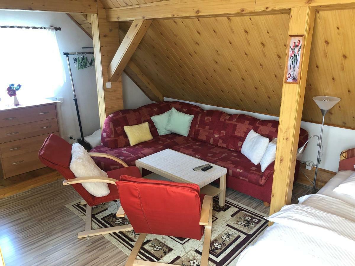 Ubytovanie Na Sukromi Turčianske Teplice Exterior foto